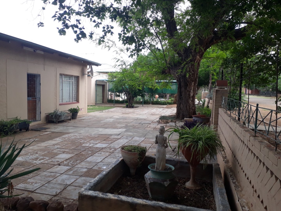 3 Bedroom Property for Sale in Petrusburg Free State